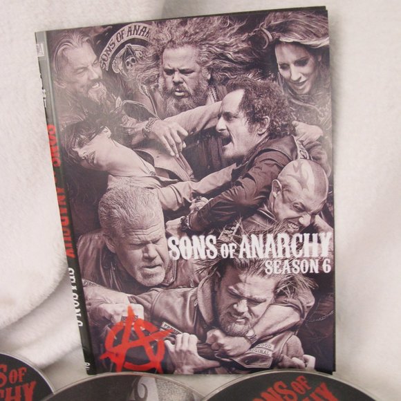 Must Bundle - Sons of Anarchy - Season 6 - Picture 3 of 5